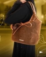 وتيك Collection Store هو وجهتك المثالية لعاشقات الأناقة والتميز. متخصص في الشنط النسائية عالية الجودة، بخامات فاخرة ومريحة تناسب الاستخدام اليومي والمناسبات الخاصة. يجمع البوتيك بين التصميم العصري واللمسة الكلاسيكية الراقية، ليمنح كل سيدة قطعة تعبّر عن ذوقها الخاص. والأجمل أن الأسعار مدروسة لتكون في متناول الجميع، لتستمتعي بالفخامة دون مبالغ